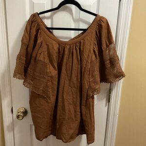 Old Navy Women's Tan Lace Sleeve Blouse